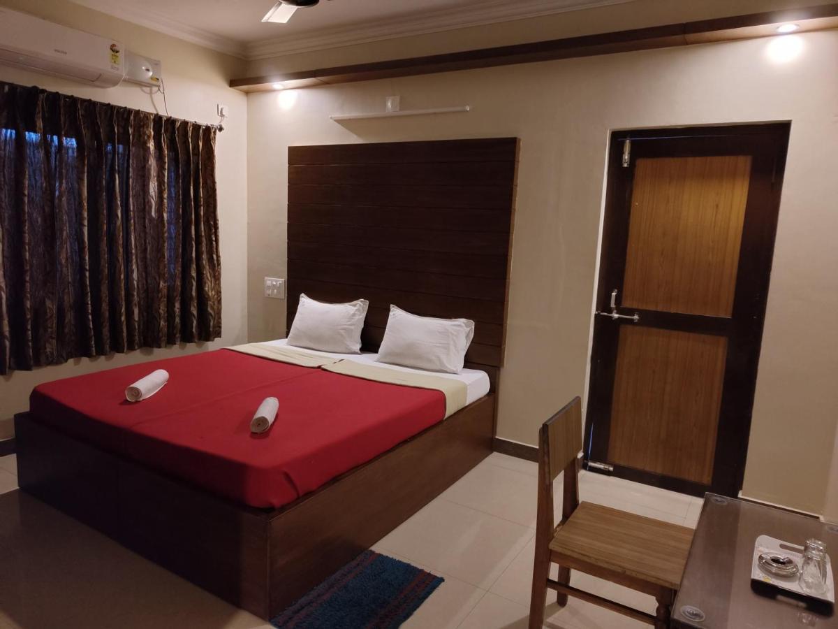 Vyavahar Lodge Udupi Εξωτερικό φωτογραφία